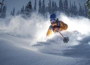 九游娱乐app下载-库尔图瓦的指尖与英超王冠的重量