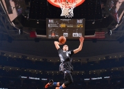 9you娱乐-猛龙掘金激战正酣，库里式连珠炮击碎悬念