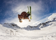 九游中国-德罗赞燃爆全场！热火力克北京队，唯一性对决彰显篮球魅力