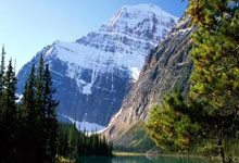 九游体育平台-日本羽毛球队绝杀法国羽毛球队，林丹制霸全场——羽坛激战引爆年度盛事