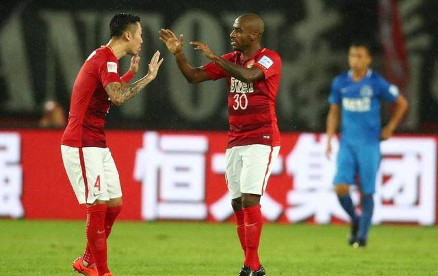 包含强行反击，球队险胜成功晋级的词条