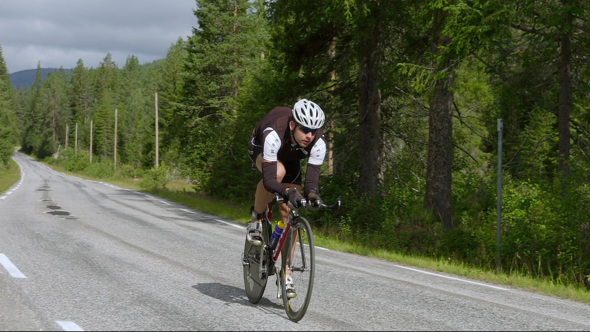 奥利维耶成为胜负手，阿森纳式节奏掌控玻利维亚战局